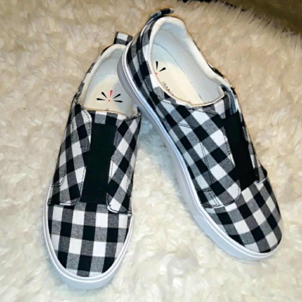 Authentic Issac Mizrahi Live Sneakers
